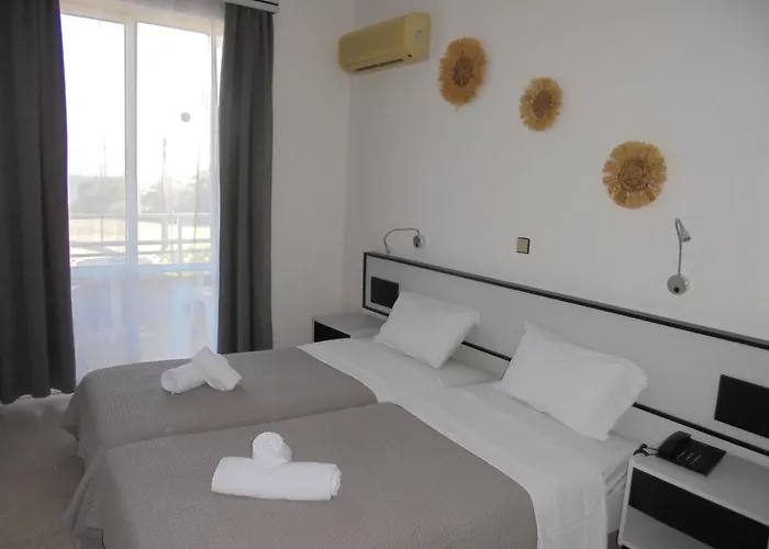 Asterias Bay-theologos Hotel