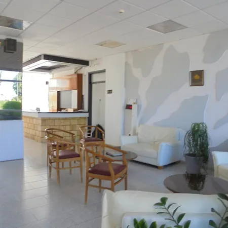 Asterias Bay-theologos 3* Theológosz